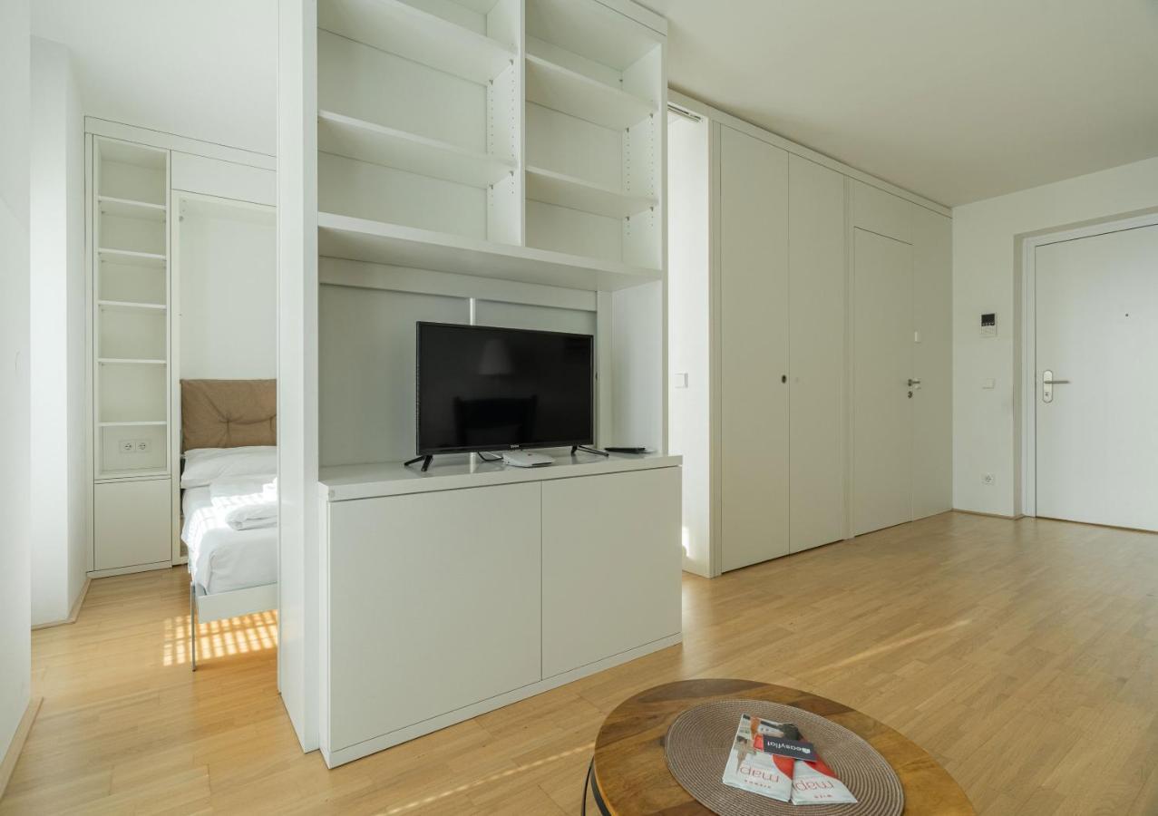 Easy Flat Green Prater Vienna Exterior photo