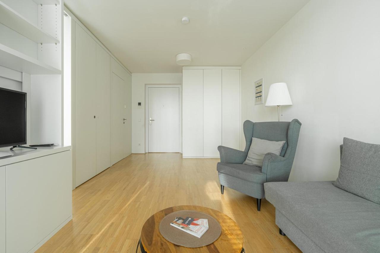 Easy Flat Green Prater Vienna Exterior photo