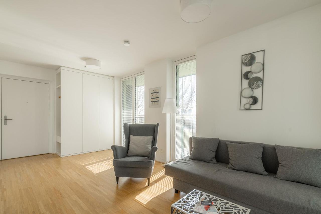 Easy Flat Green Prater Vienna Exterior photo